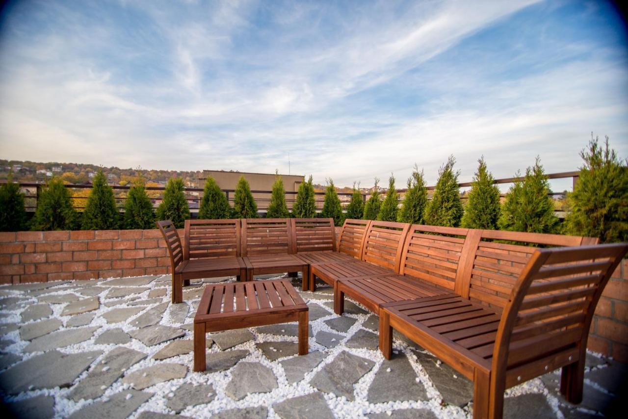 The Aviator Apartment - Jacuzzi&Panoramic View Cluj-Napoca Esterno foto