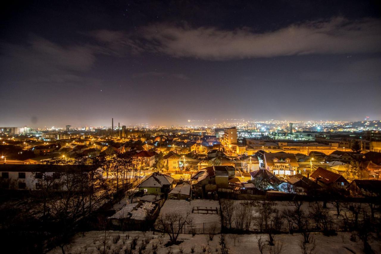The Aviator Apartment - Jacuzzi&Panoramic View Cluj-Napoca Esterno foto