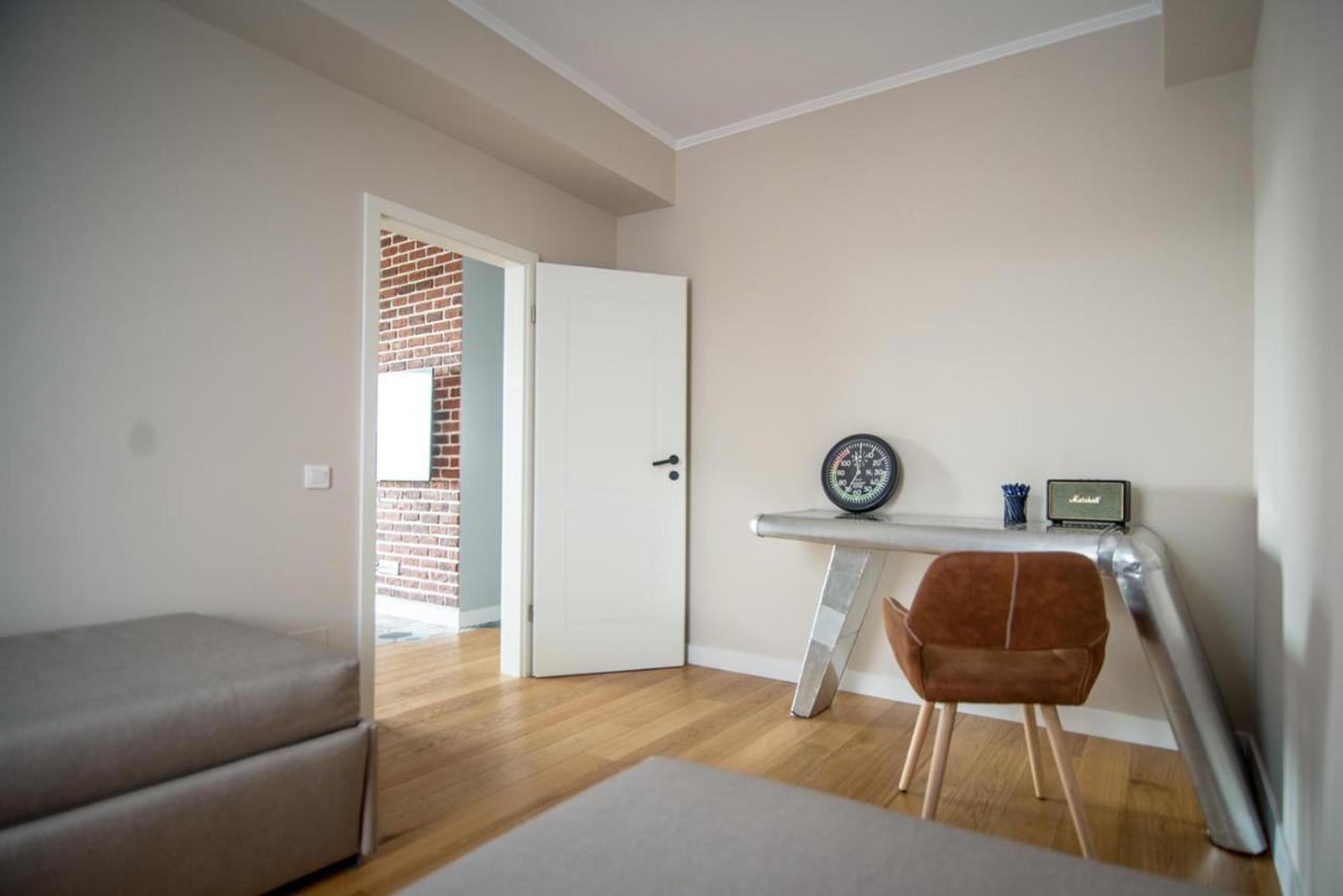 The Aviator Apartment - Jacuzzi&Panoramic View Cluj-Napoca Esterno foto